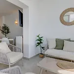 Lucy - 2 Bed Appartamento