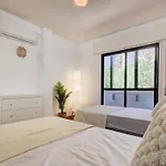 Lucy - 2 Bed Appartamento