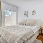 Lucy - 2 Bed Appartamento Estepona